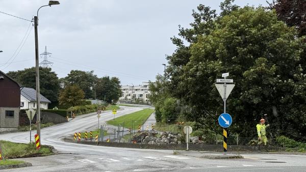 Lenke til artikkel: Stenger Regimentveien ved Madlaleiren fram til våren 
