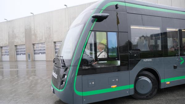Lenke til artikkel: Bussveibussene på veien i november