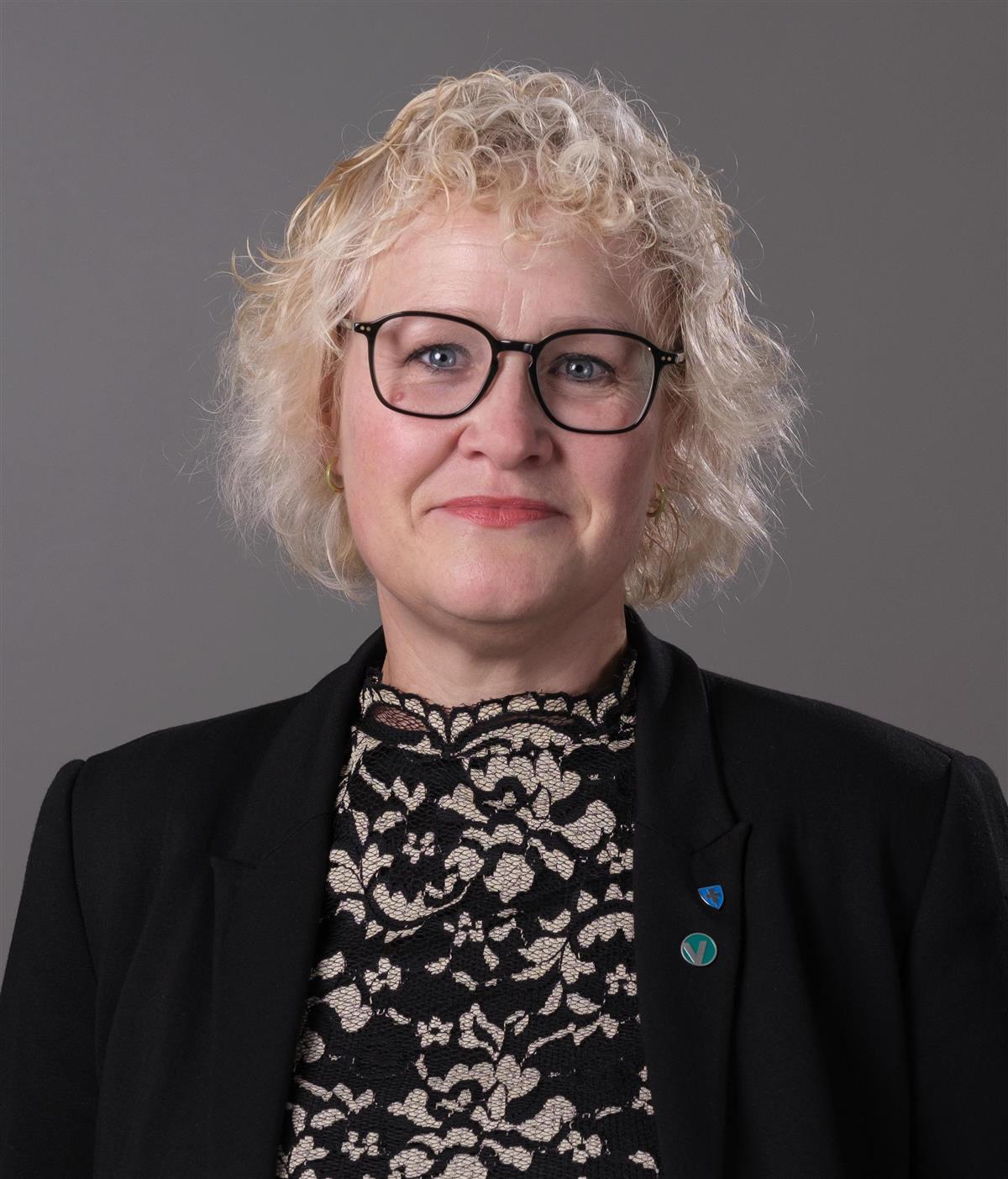 Unni S Fuglestad V portrett. Foto - Klikk for stort bilde