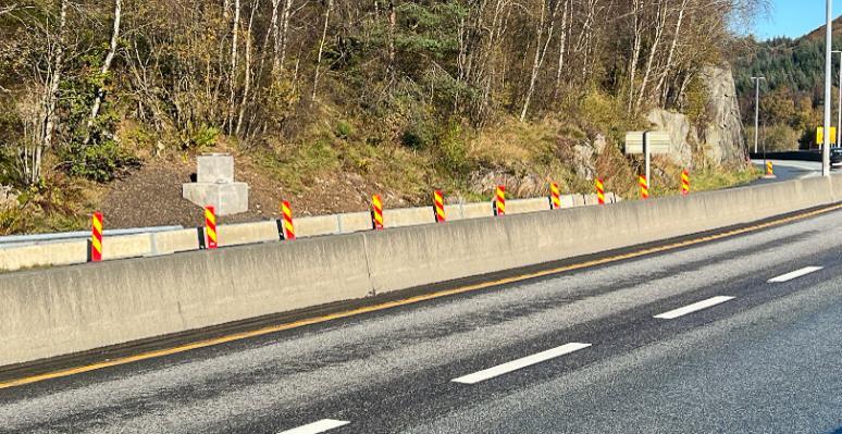 Et fundament til en bomstasjon - Klikk for stort bilde